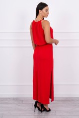 Raudona ilga suknelė