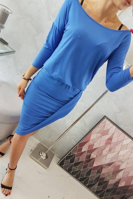 Mėlyna suknelė su 3/4 rankovėmis