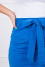 Mėlynas trumpas sijonas