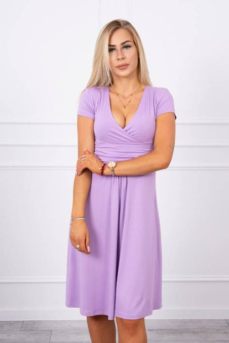 Violetinė suknelė trumpom rankovėm