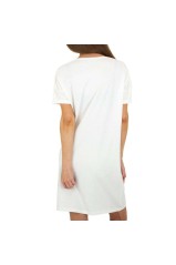 Balta suknelė su aplikacija