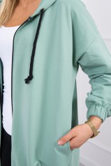 Mėtos spalvos stilingas džemperis su užrašais nugaroje