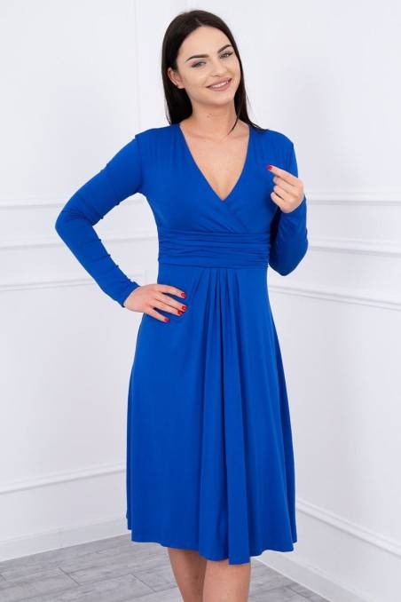 Mėlyna suknelė ilgomis rankovėmis