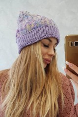 Violetinė marga moteriška kepurė