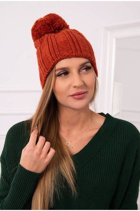 Rudos spalvos moteriška kepurė K284