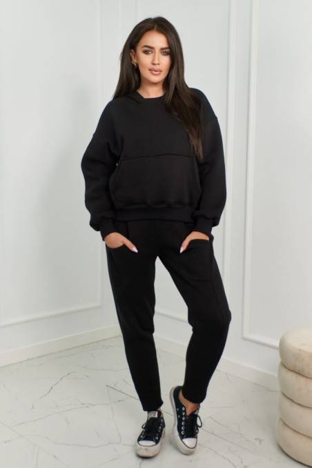 Šiltas komplektas džemperis + kelnės juodos spalvos