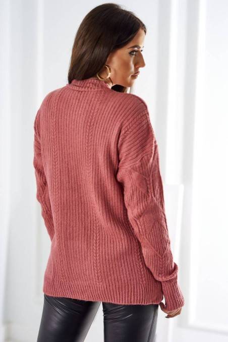 Moteriškas megztinis užmaunamas per galvą su madingu pynimu tamsiai rožinės spalvos KES-26476-2024-6