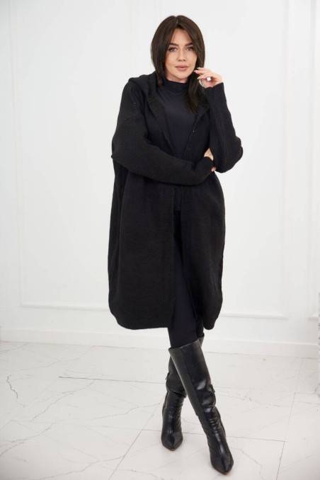 Megztinis su kapišonu juodos spalvos