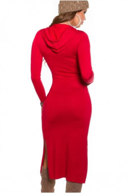 Raudona ilga suknelė su kapišonu
